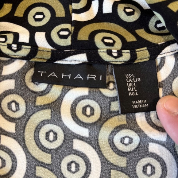 Tahari groovy graphic print long sleeve bow collar blouse size L - Picture 11 of 15